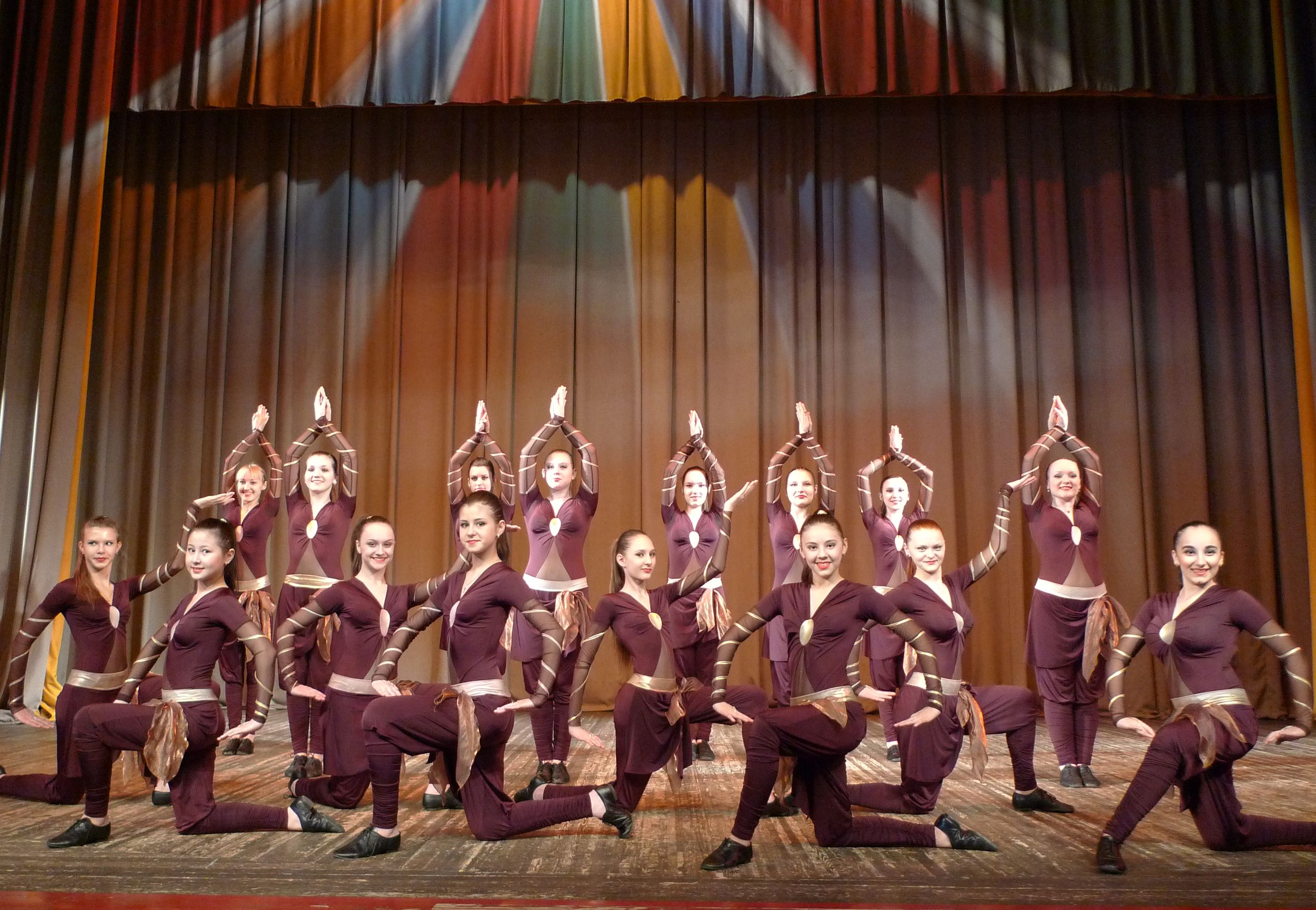 Образцовый коллектив хореографический ансамбль "Арабески" Образцовый коллектив хореографический ансамбль "Арабески"