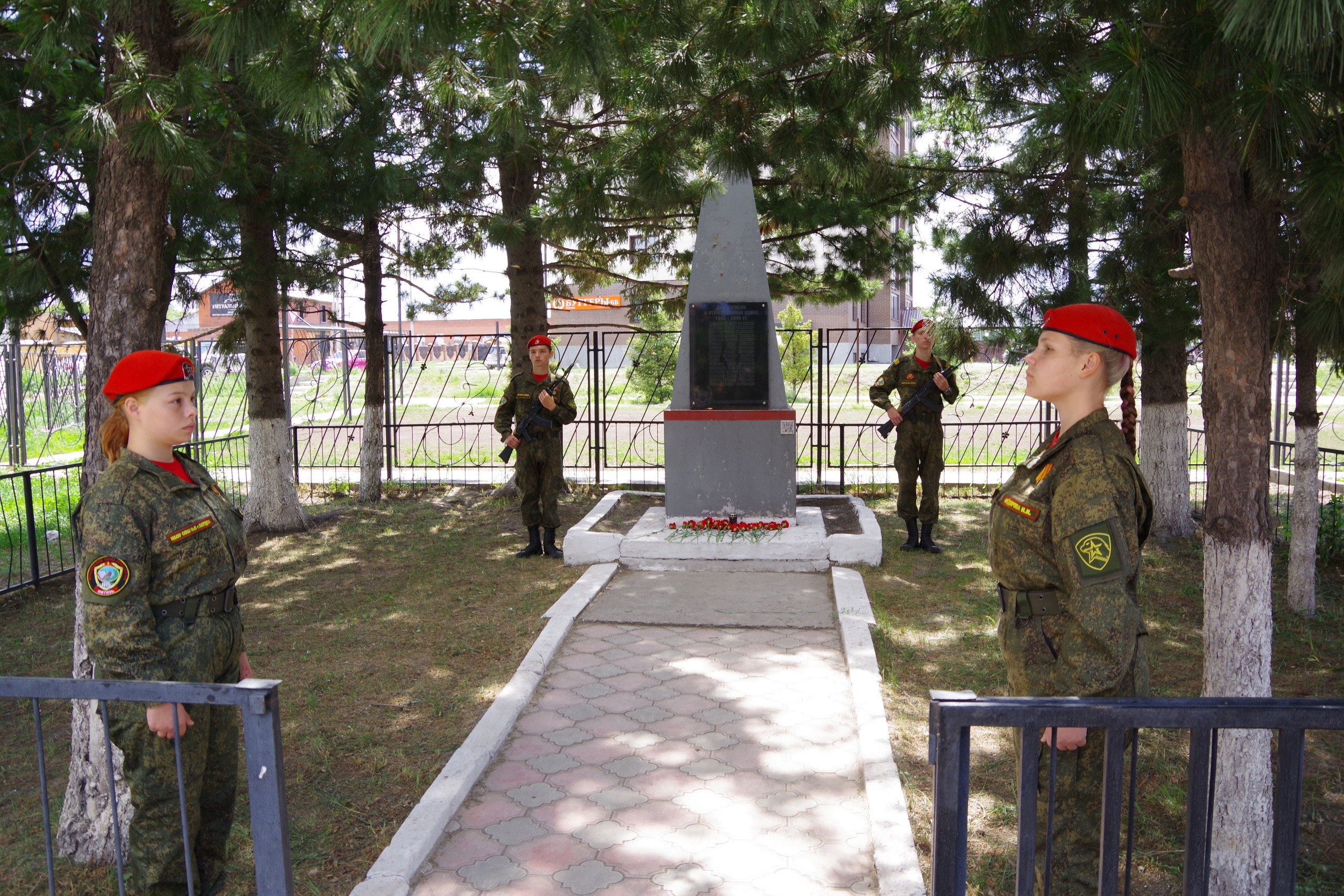 8GsZCCX2p28.jpg 8GsZCCX2p28.jpg