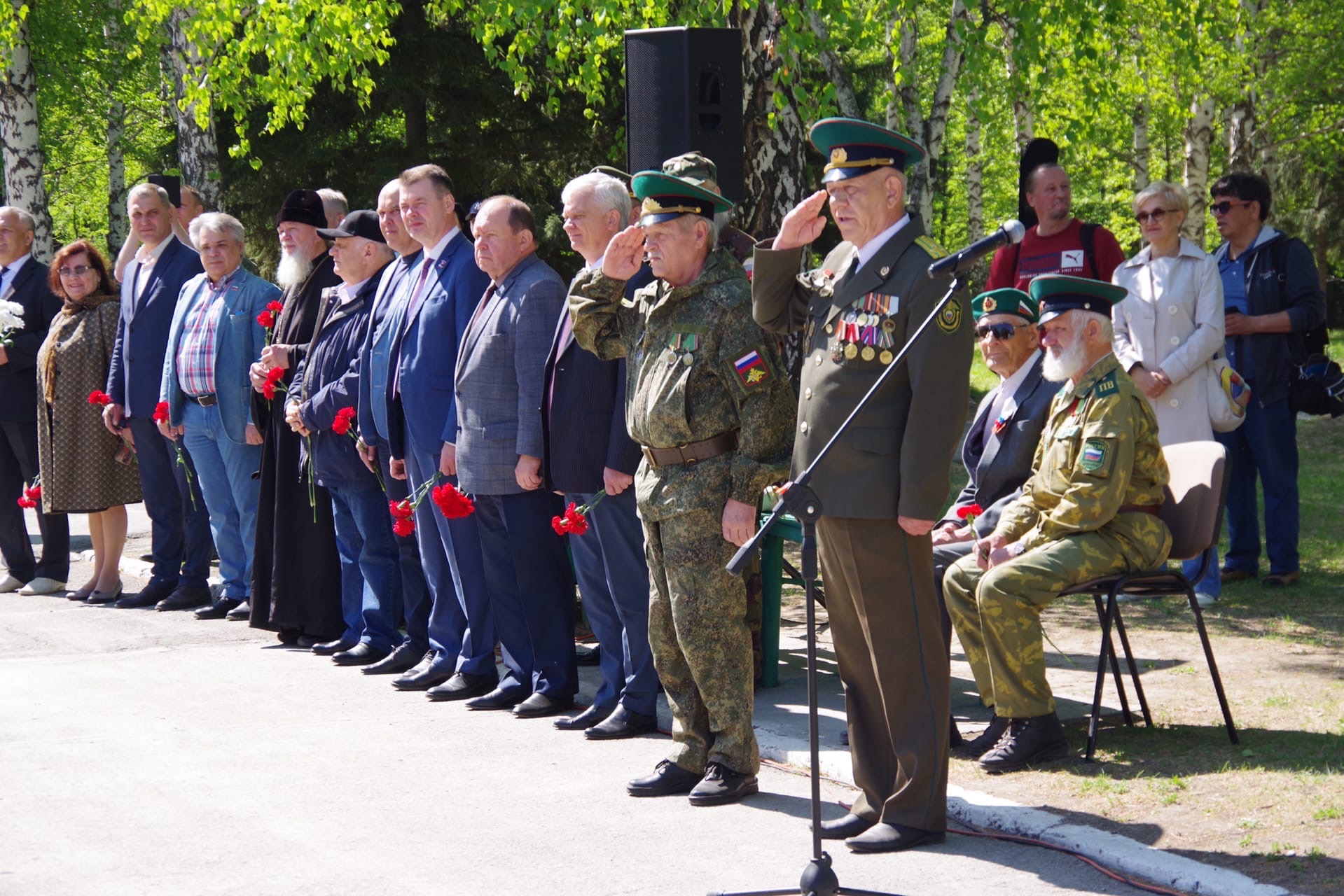2DgNM9tsi-E.jpg 2DgNM9tsi-E.jpg