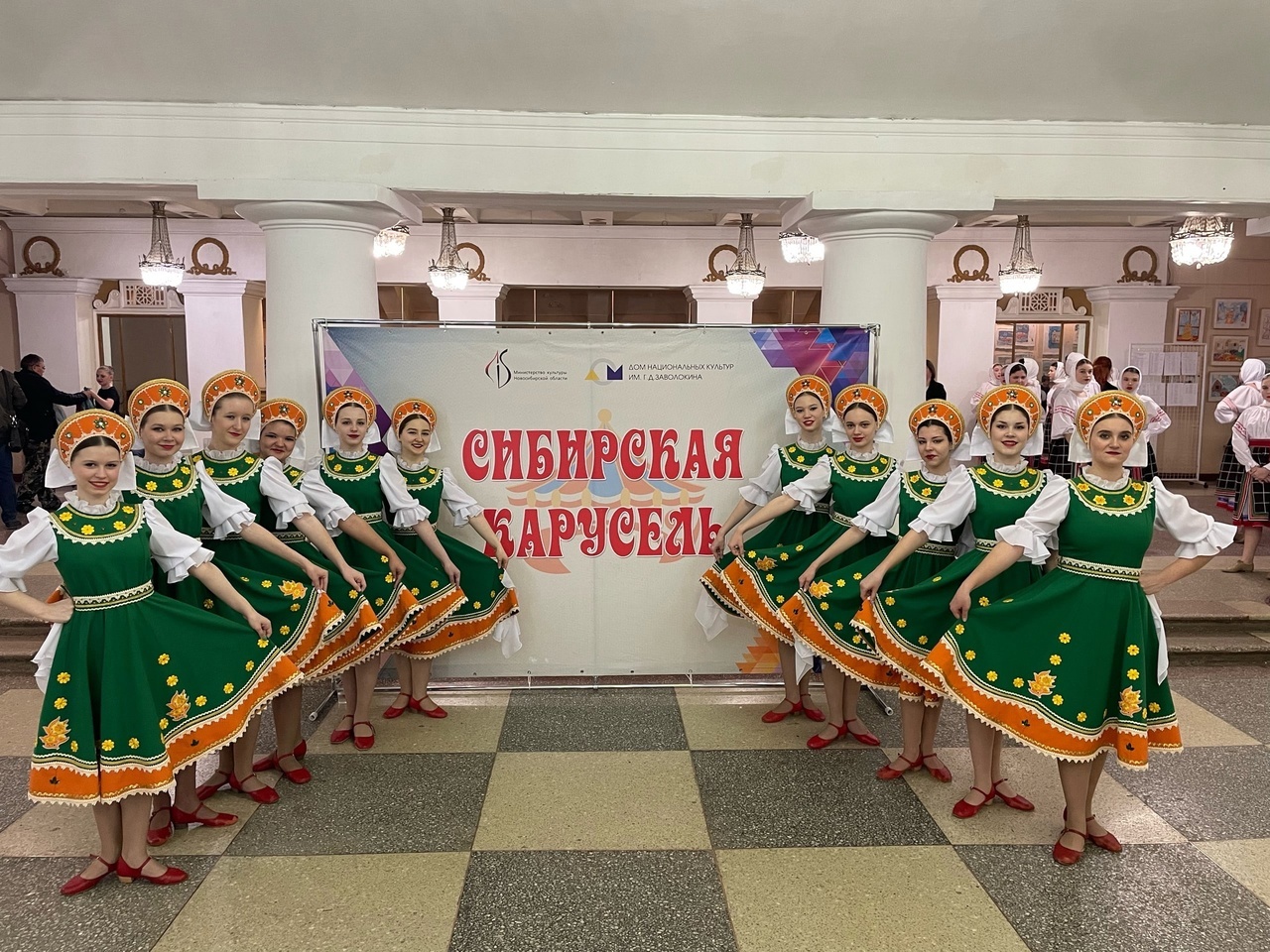 Поздравляем ансамбль "Обские зори" Поздравляем ансамбль "Обские зори"
