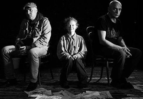 Впервые на сцене ДК "Родина" - трагифарс Впервые на сцене ДК "Родина" - трагифарс